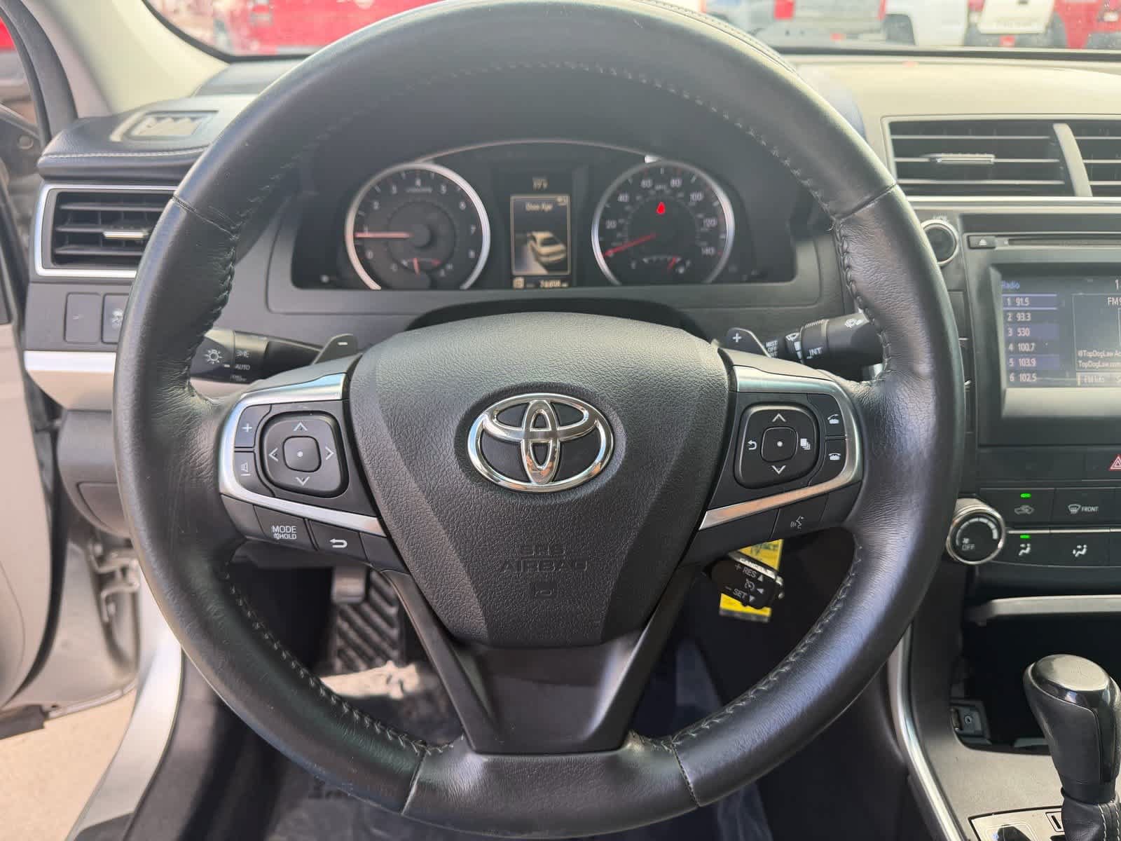 Used 2017 Toyota Camry SE FWD image 12