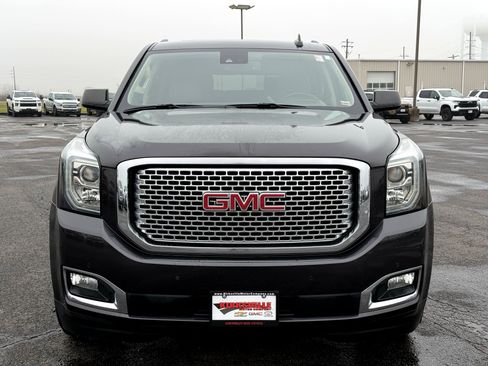 Used 2017 GMC Yukon XL Denali w/ Open Road Package image 8