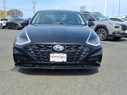 Used 2023 Hyundai Sonata Limited w/ Preferred Accessory Package image 2