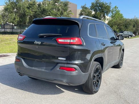 Used 2015 Jeep Cherokee Latitude FWD image 8