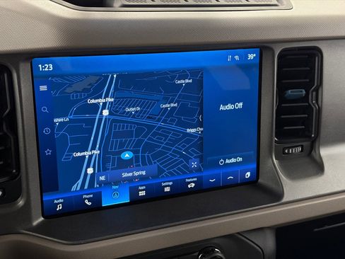 Used 2024 Ford Bronco Wildtrak image 25