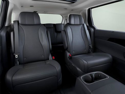 New 2026 Kia Carnival SX Prestige FWD image 11