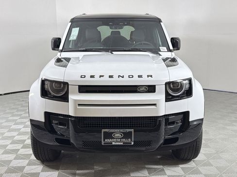 New 2026 Land Rover Defender 110 X-Dynamic SE image 8