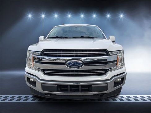 Used 2019 Ford F150 Lariat w/ Max Trailer Tow Package image 8