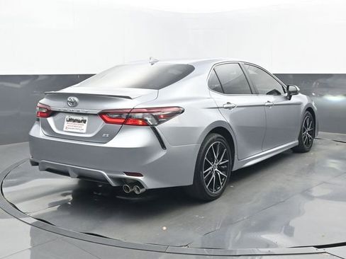 Used 2024 Toyota Camry SE image 22