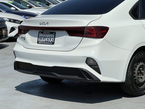 Used 2023 Kia Forte LX FWD image 8