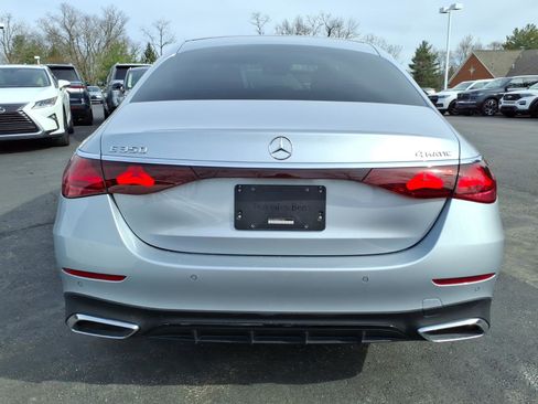 Used 2024 Mercedes-Benz E 350 4MATIC Sedan image 6