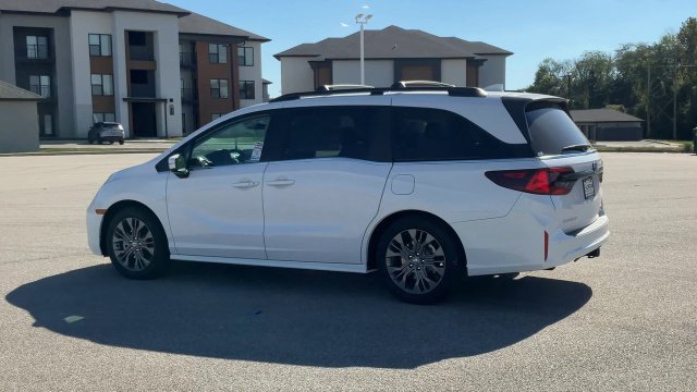 New 2027 Honda Odyssey Touring image 6