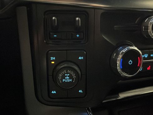 Used 2024 Ford F150 Lariat w/ Tow/Haul Package AWD/4WD image 29