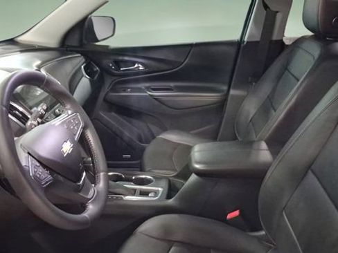 Used 2021 Chevrolet Equinox Premier FWD image 9