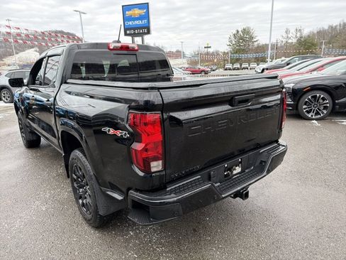 Used 2025 Chevrolet Colorado W/T w/ WT Custom Package image 6