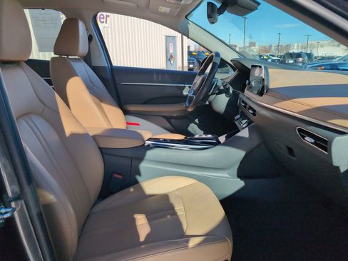 Used 2022 Hyundai Sonata Limited image 15