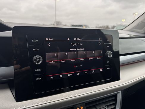 New 2026 Volkswagen Taos SEL image 13