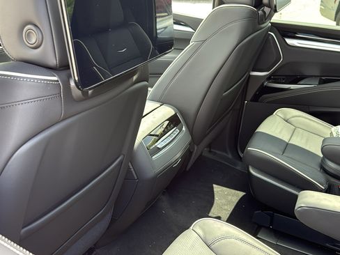New 2026 Cadillac Escalade Sport w/ Touring Package AWD/4WD image 31