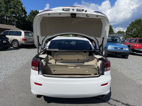 Used 2010 Lexus IS 250C RWD image 13
