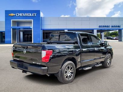Used 2021 Nissan Titan SV w/ SV Convenience Package