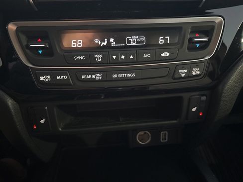 Certified 2019 Honda Passport Touring image 30