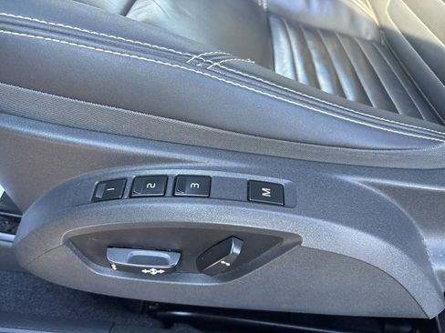 Used 2013 Volvo C30 T5 R-Design image 25