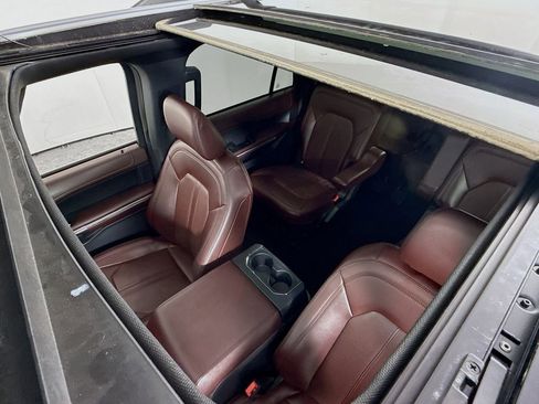 Certified 2024 Ford Expedition Max Limited AWD/4WD image 3