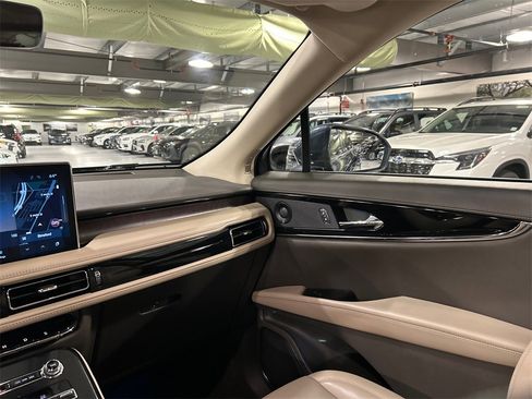 Used 2022 Lincoln Nautilus Reserve w/ Equipment Group 201A image 26