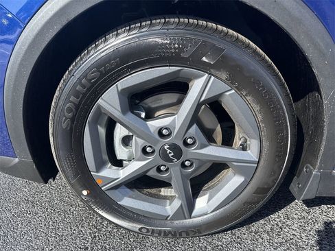 New 2025 Kia K4 LXS image 8