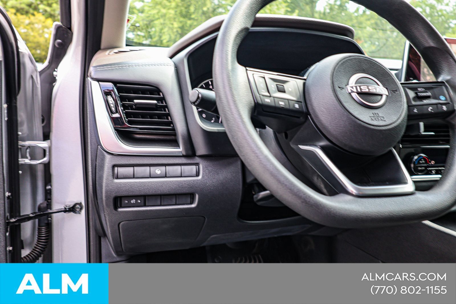 Used 2023 Nissan Rogue SV FWD image 20