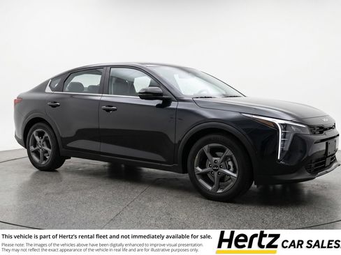 Used 2025 Kia K4 FWD image 1
