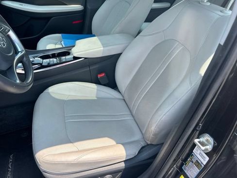 Used 2022 Hyundai Sonata Limited FWD image 13