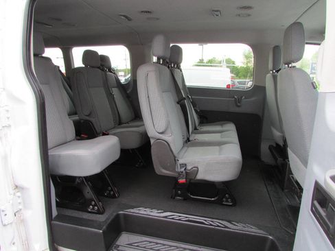 Used 2015 Ford Transit 350 XLT RWD image 6