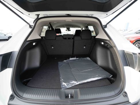 New 2026 Honda HR-V LX image 28