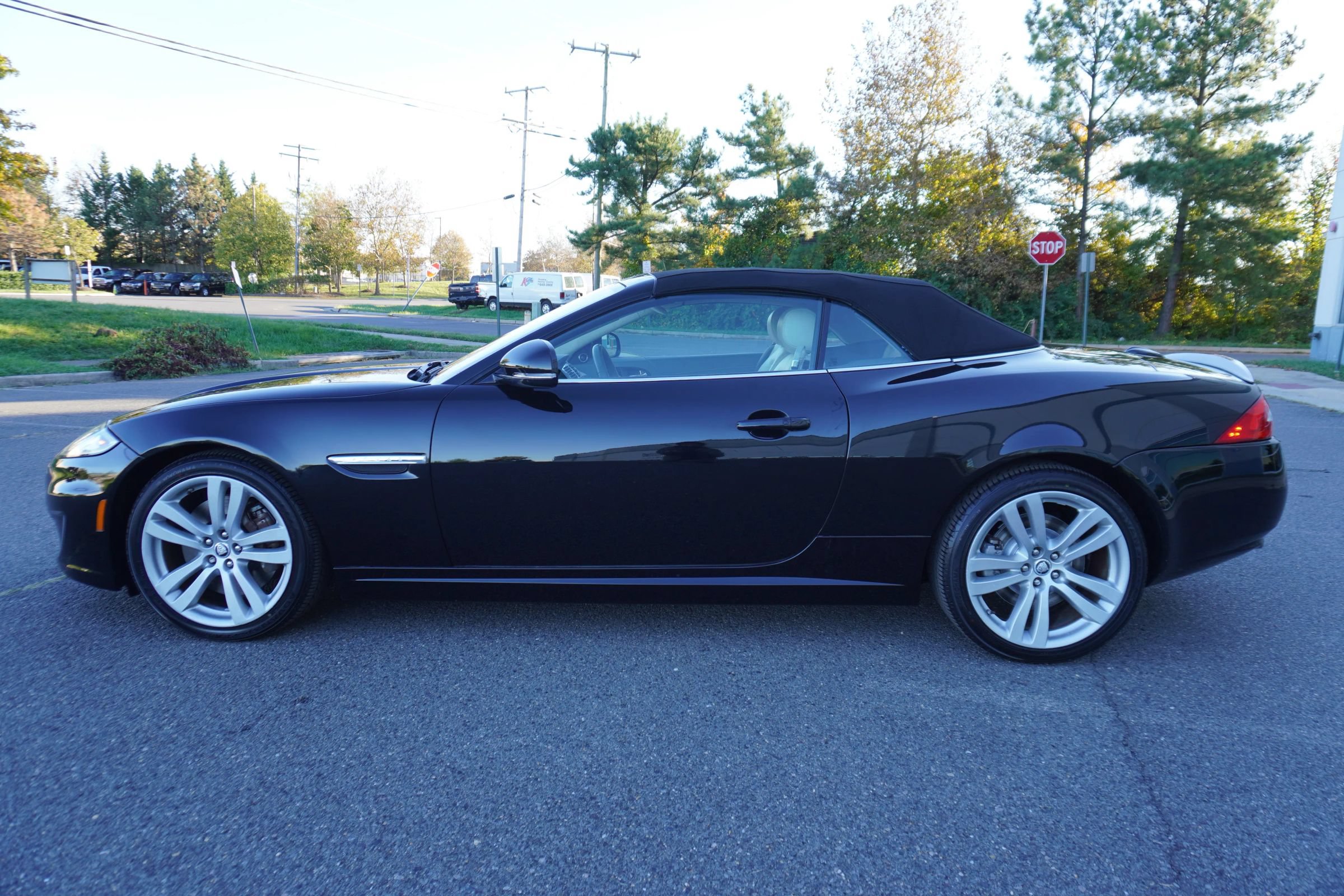 Used 2012 Jaguar XK Convertible RWD image 4