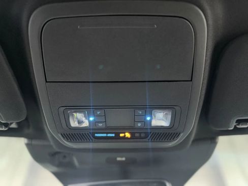 Used 2025 Ford Explorer ST image 43