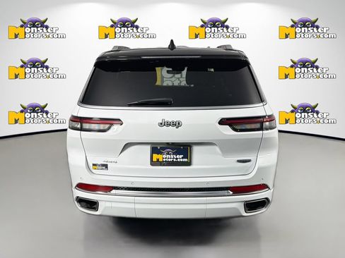 Used 2023 Jeep Grand Cherokee L Summit w/ Rear Seat Video Group I AWD/4WD image 6