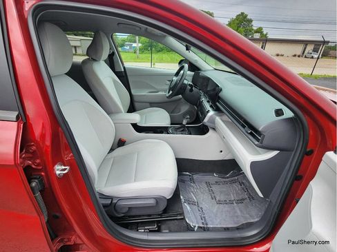 Used 2024 Hyundai Kona SEL AWD/4WD image 36