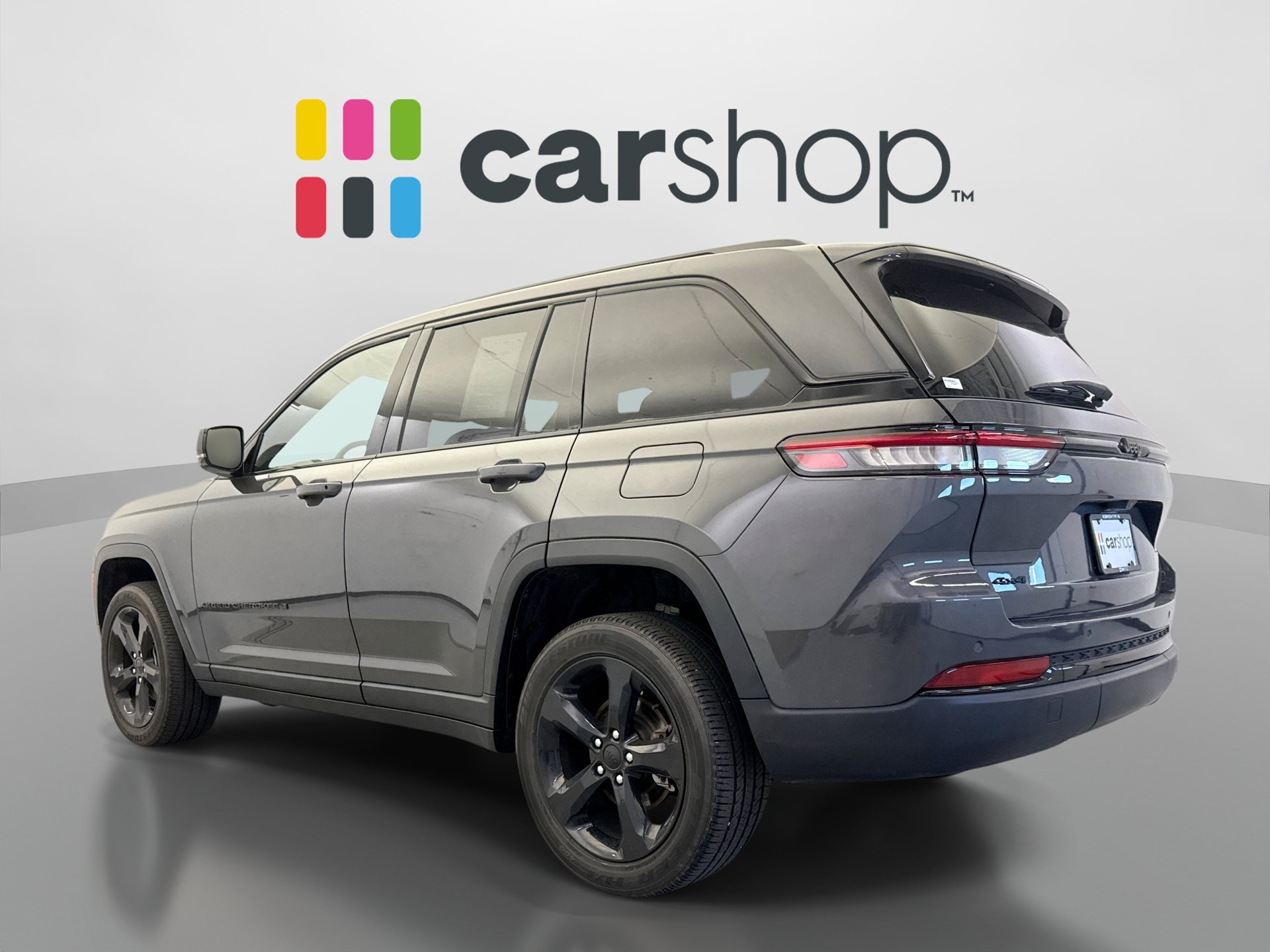 Used 2023 Jeep Grand Cherokee Altitude AWD/4WD image 3