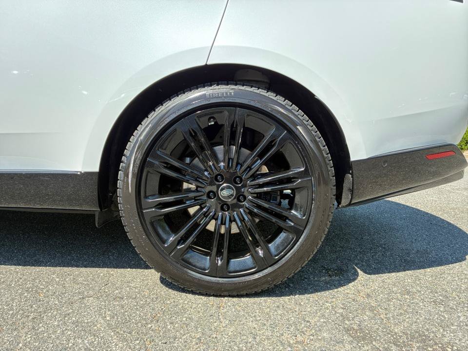 Certified 2024 Land Rover Range Rover SE AWD/4WD image 22