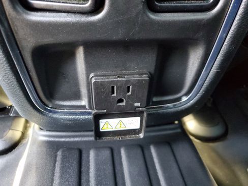 Used 2022 Jeep Grand Cherokee Laredo X RWD image 12