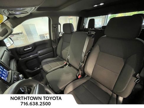 Used 2023 Chevrolet Silverado 1500 Custom Trail Boss w/ LPO, Dark Essentials Package image 8