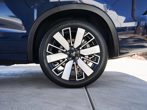 Used 2025 Mitsubishi Outlander SEL image 8