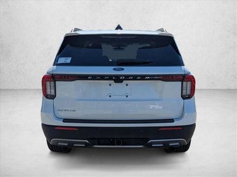 New 2026 Ford Explorer Active image 7
