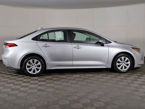 Used 2022 Toyota Corolla LE FWD image 15