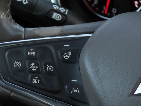 Used 2019 Chevrolet Malibu Premier w/ Sun and Wheel Package image 28