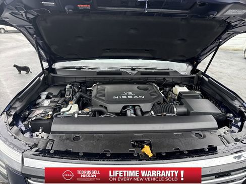 New 2025 Nissan Armada Platinum Reserve image 9