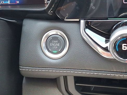 New 2025 Chevrolet Colorado LT w/ LT Convenience Package image 39