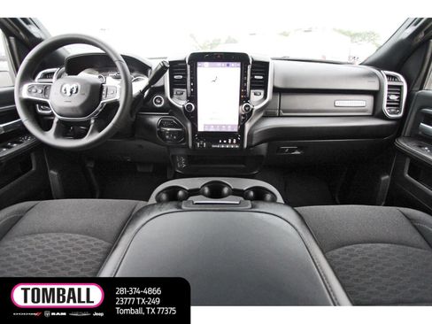 Used 2025 RAM 2500 Big Horn AWD/4WD image 10
