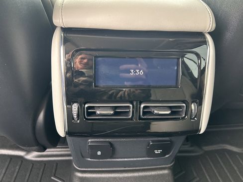 Used 2025 Lincoln Aviator Reserve w/ Jet Appearance Package image 8