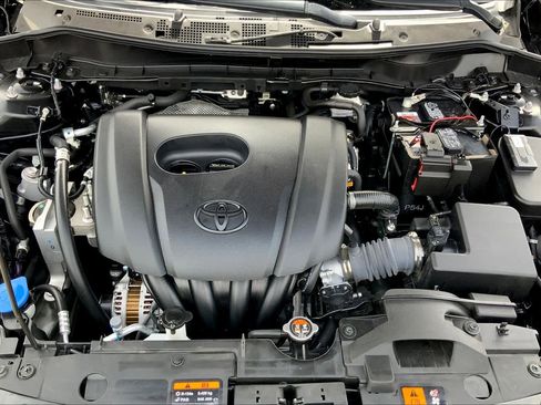 Certified 2020 Toyota Yaris LE image 31