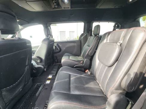 Used 2017 Dodge Grand Caravan GT FWD image 25