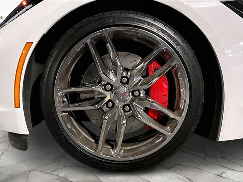 Used 2015 Chevrolet Corvette Z51 3LT w/ 3LT Preferred Equipment Group image 9