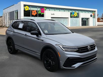 Certified 2023 Volkswagen Tiguan SE R-Line
